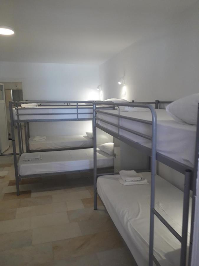 Naxos Hostel Agia Anna (Naxos)